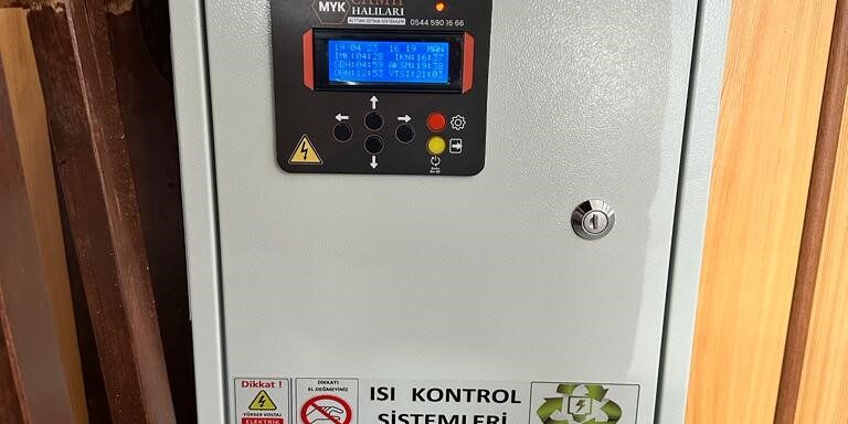 heating-systems-90 Control panel with a W3001-type digital thermostat